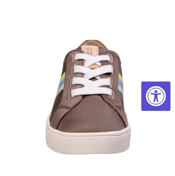 Shiloh Sneaker - Womens 11 - Picture 4 of 8